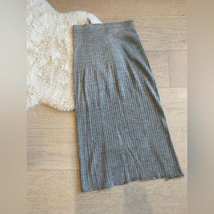 Uniqlo wool midi skirt with slits on side